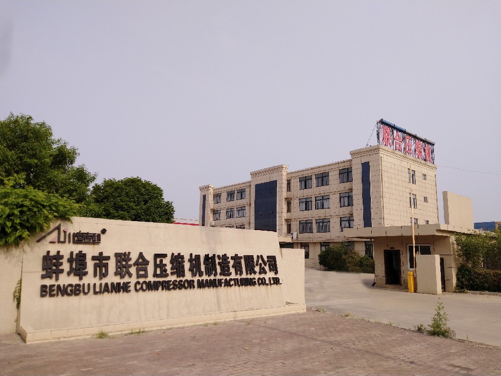 亚洲男人的天堂一区二区无码