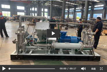 V型压缩机发车现场