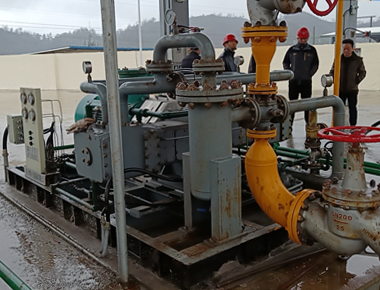 某化肥厂用D型氨气压缩机